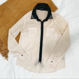 Blouse with Embellished Collar